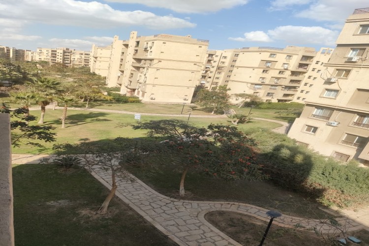  شقة مفروشة للإيجار في مدينتي – B6 