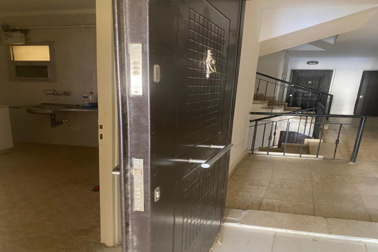  For Sale – Apartment in Al Rehab 