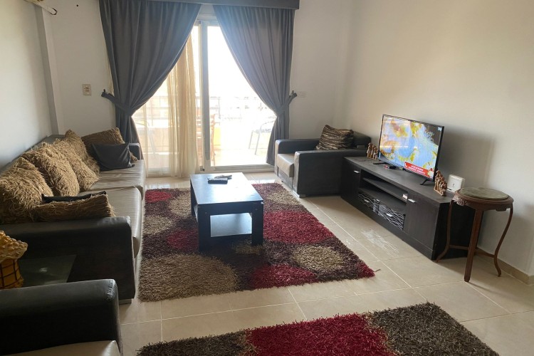  شقة مفروشة للإيجار في مدينتي - B6 