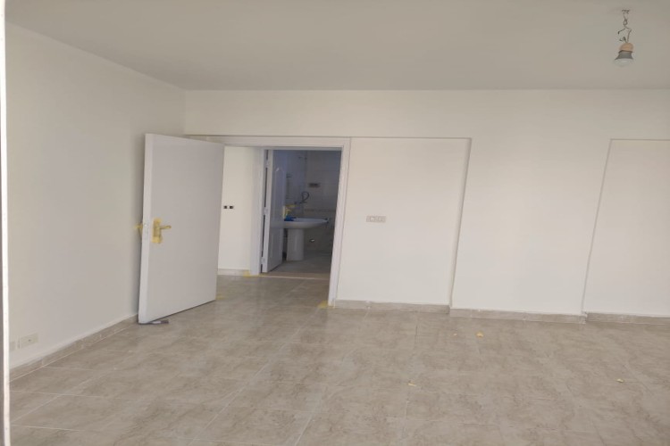  شقة قانون جديد للإيجار في الرحاب – تطل على افنيو 